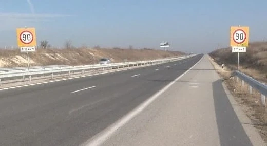 Шофьор съди АПИ заради ограничението от 90 км/ч на АМ „Тракия“