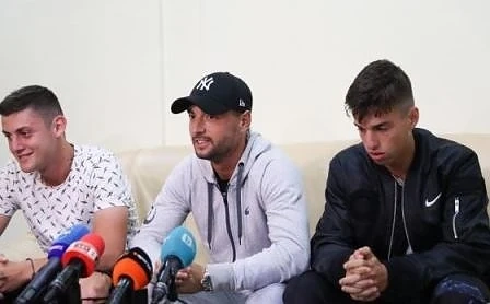 Тенисистите: Правят се интриги, а не се отбелязва, че сме девети в света