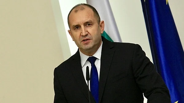 Румен Радев: Пожари не се гасят с оставки