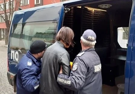 Съдът остави в ареста \