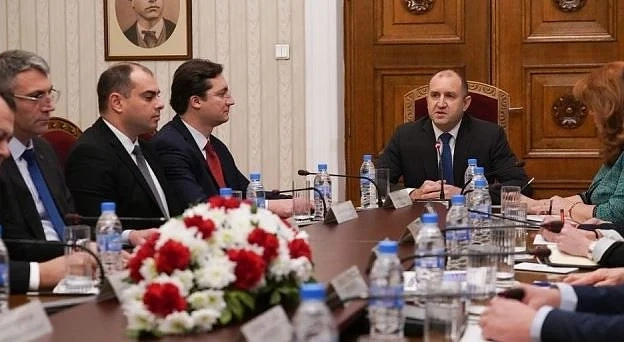 Без управляващите на консултациите при президента за промяна на Изборния кодекс