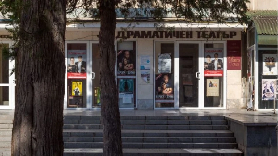 Ловеч обсъжда дали театърът им да носи името Стефан Данаилов