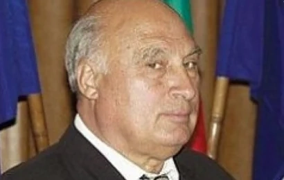 Цар Киро получи сърдечен удар