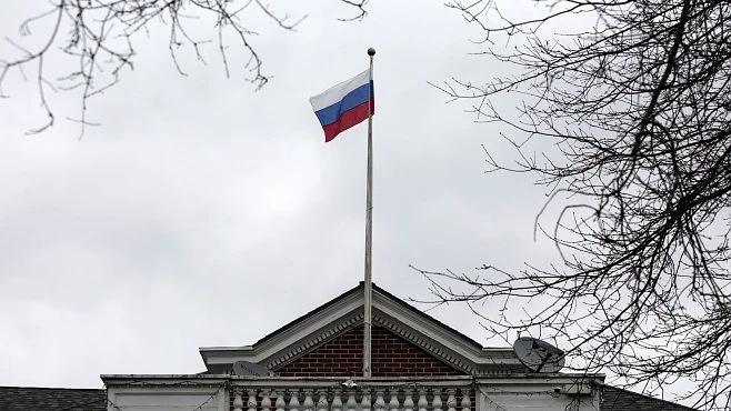 Един от изгонените руски дипломати внедрявал разузнавачи под фалшива самоличност?