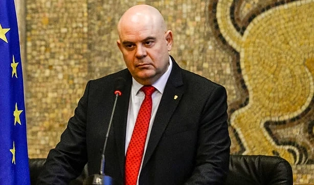 Иван Гешев: Да се бият полицаи не е признак за демократичност