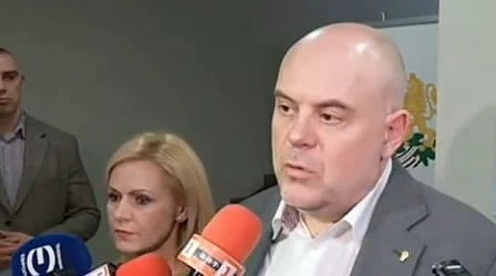 Гешев: Божков е със 7 обвинения, обявен е за издирване 