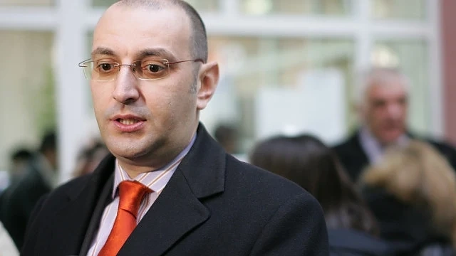 Васил Божков е задържан, не арестуван в Дубай