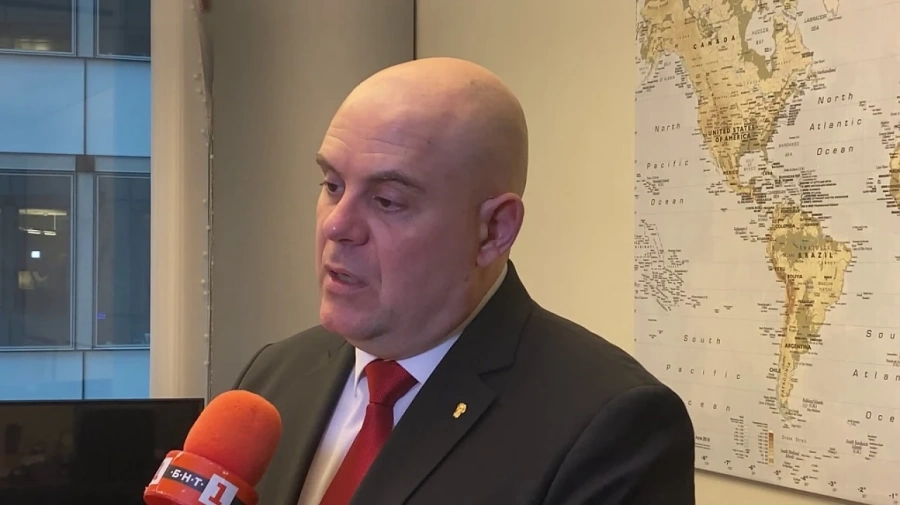 Иван Гешев за акцията срещу Божков: Само загрявам