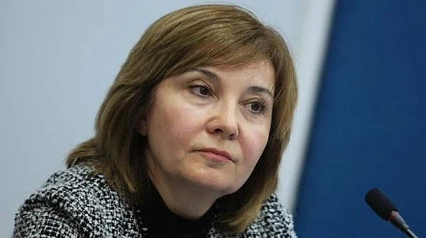 Вдигнаха заплатата на шефката на НАП