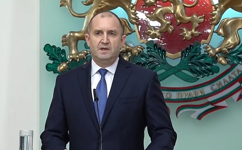Радев: Импийчмънт срещу мен няма да напълни язовирите, а площадите