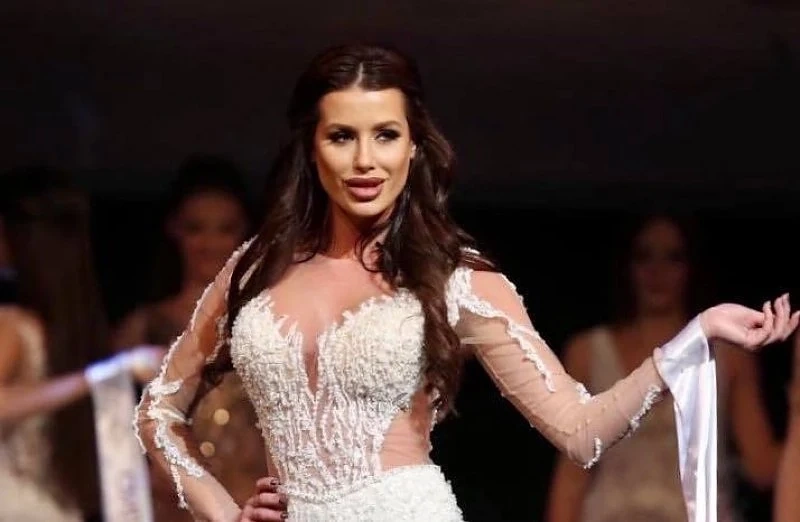 Мис България 2019 с възрастно гадже