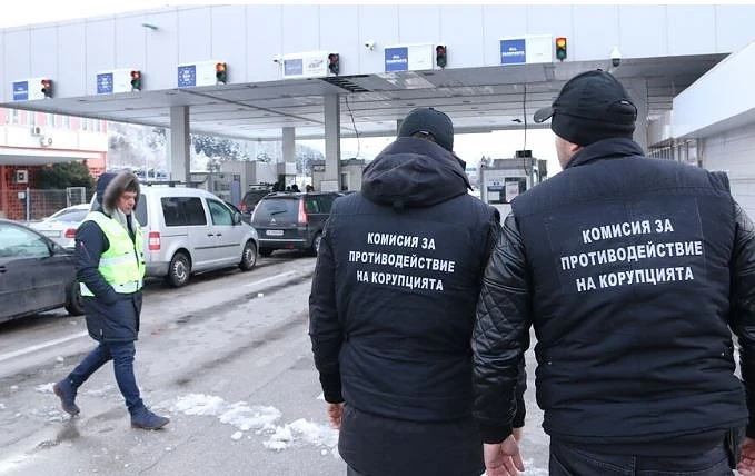 Прокуратурата: От 800 до 1 000 евро на смяна са събирали на „Калотина”