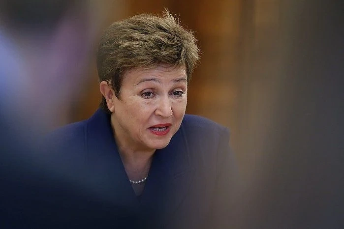 Първи рокади по-високите етажи на МВФ