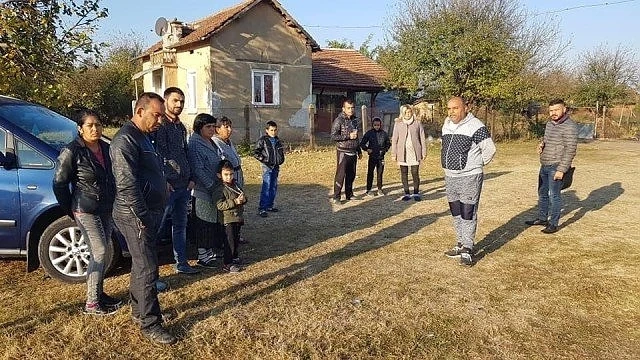 Роми и българи от село Търнак правят граждански патрули