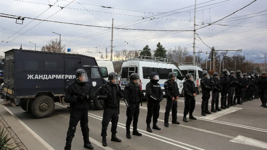 16 задържани преди столичното дерби