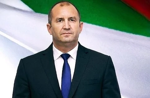 Румен Радев: Борисов се опитва да скрие скандала с подслушването в зайчарника