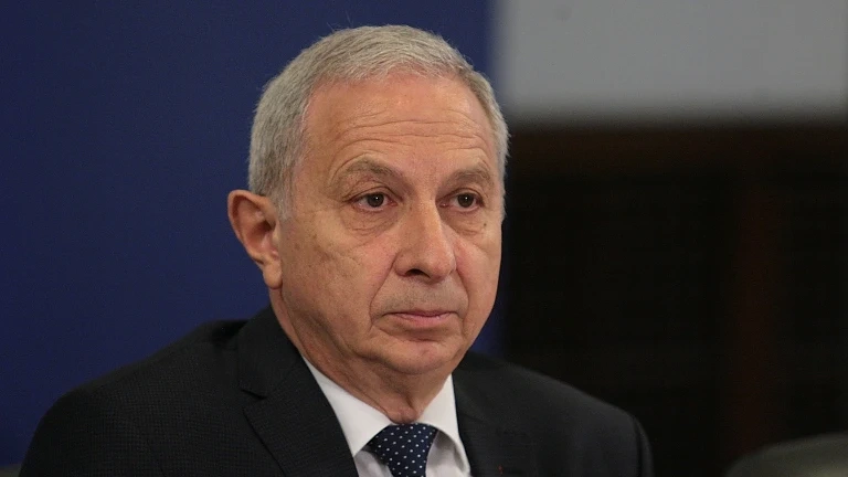  Проф. Огнян Герджиков: За \