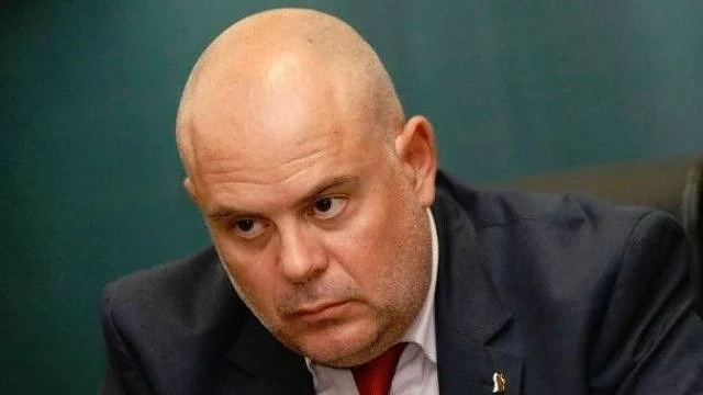 Прокуратурата се самосезира по публикацията на испанския вестник за премиера