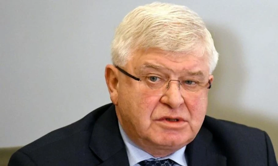 Министър Ананиев покани на среща представители на протестиращите срещу изграждането на новата детска болница