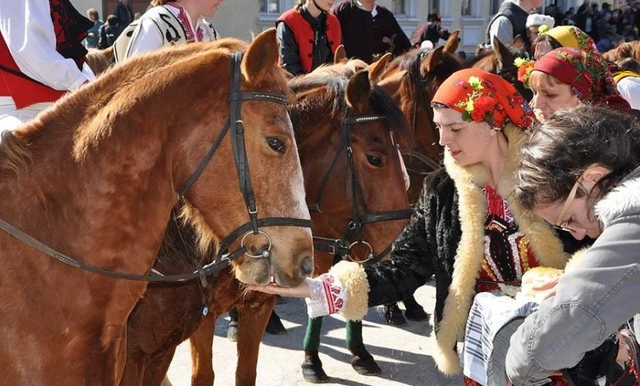 В цялата страна празнуваме Тодоровден с конски надпревари