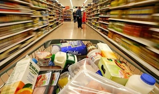 Ограничават покупките на стоки от първа необходимост