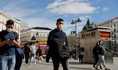 Епидемията експлодира в Испания, новите случаи са над 1500
