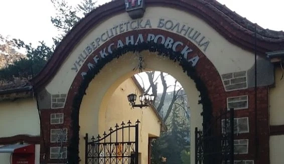 77 доброволци за ден набра \