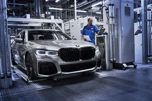 BMW прекрати производството си в Европа и в Африка до 19 април