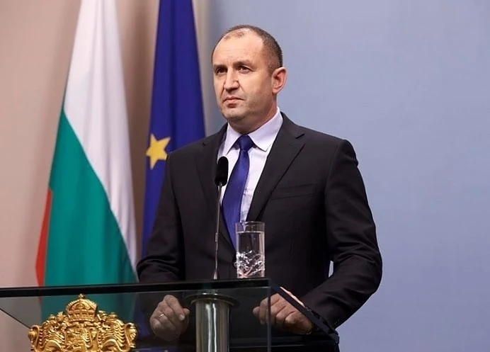 Президентът налага вето на закона за извънредното положение