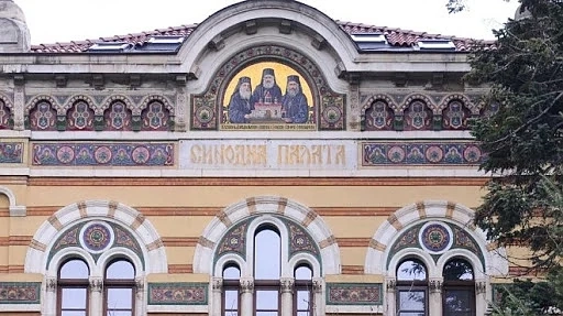 Кризисният щаб иска среща със Светия Синод