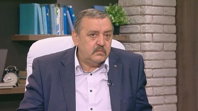 Проф. Кантарджиев: Носете маски, когато сте сред хора