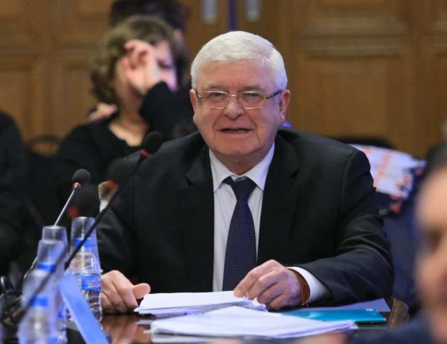 Предпоследно: Маските навън няма да са задължителни 