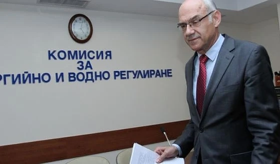 КЕВР решава за цените на газта, парното и топлата вода утре