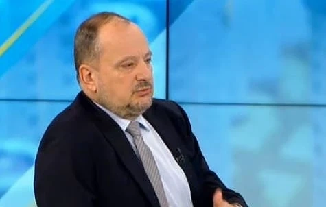 Проф. Емил Воденичаров: 85-90% от заразяването с коронавирус се дължи на замърсени ръце
