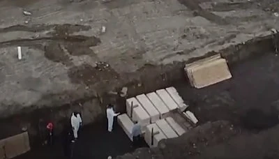 Заравят жертви на COVID-19 в масов гроб край Ню Йорк 