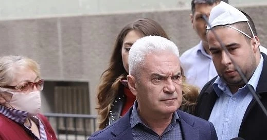 Волен Сидеров избягал от СДВР, търсят го