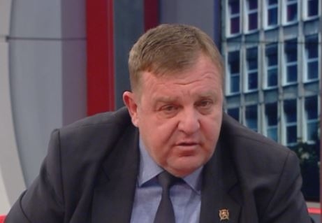 Вицепремиерът Каракачанов подкрепя облекчаването на забраната за посещение на паркове и градини