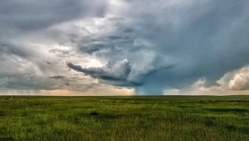 Днес ще се развива купесто-дъждовна облачност. Максималните температури ще са между 20° и 25°