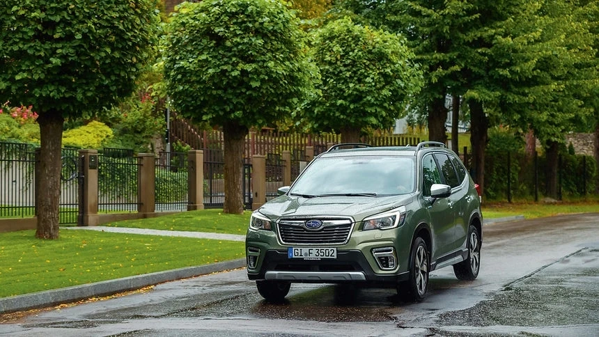 Електрифицираната легенда Subaru Forester