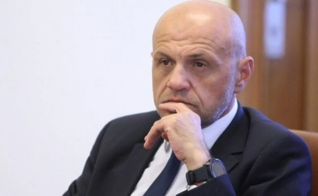 Томислав Дончев изтрещя! Ваучерите за туризъм да не се дават на богатите!
