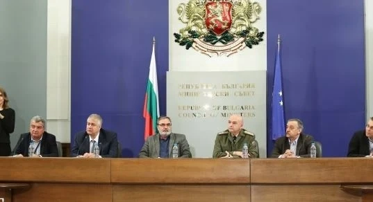 53 нови случая на коронавирус у нас. Общо заразените са 1811
