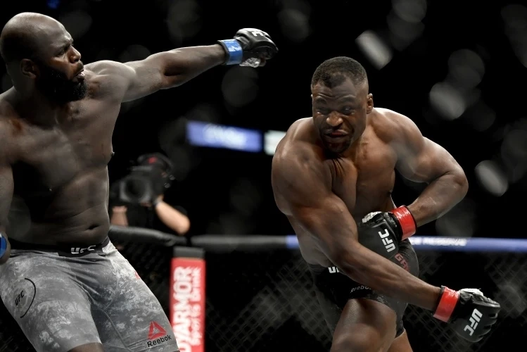 Нгану с пореден брутален нокаут на UFC 249!