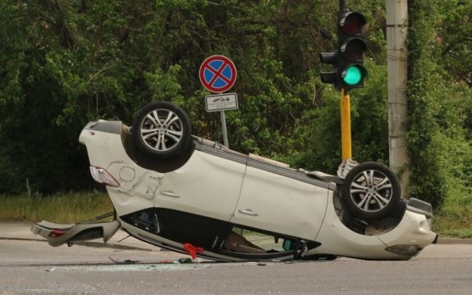 Тежка катастрофа на „Цариградско шосе” в София, няма жертви (СНИМКИ)
