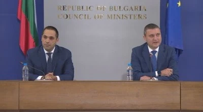 Държавата изгражда 100 бензиностанции