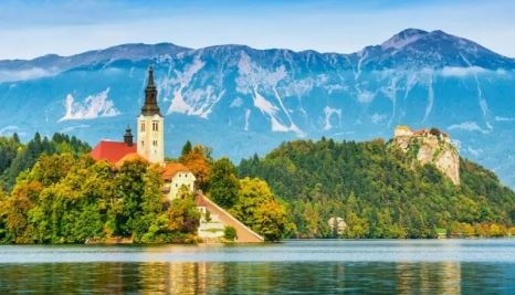 Дават на словенците по 200 евро, за да почиват в страната си