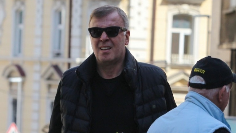 Официална позиция на Наско Сираков за акциите на Левски