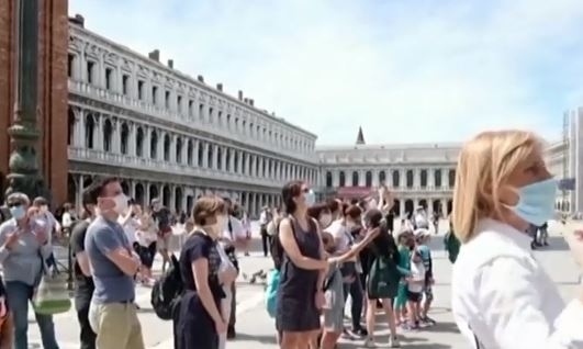 Венеция отново приема туристи 