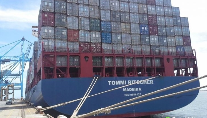 Освободиха отвлечения от пирати български капитан край Бенин