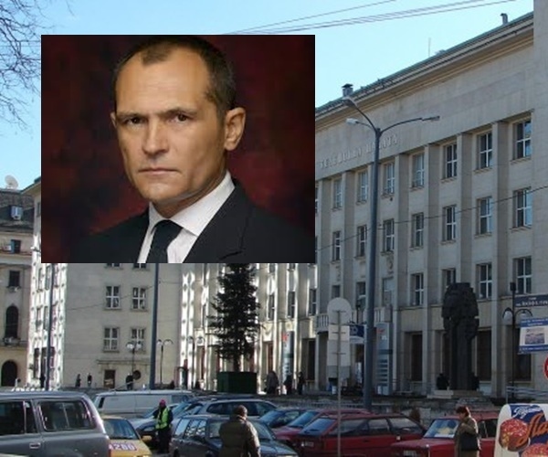 Телефонната палата на Васил Божков е запорирана заради \