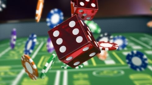Как е приет законът за хазарта през 2013 г.?
